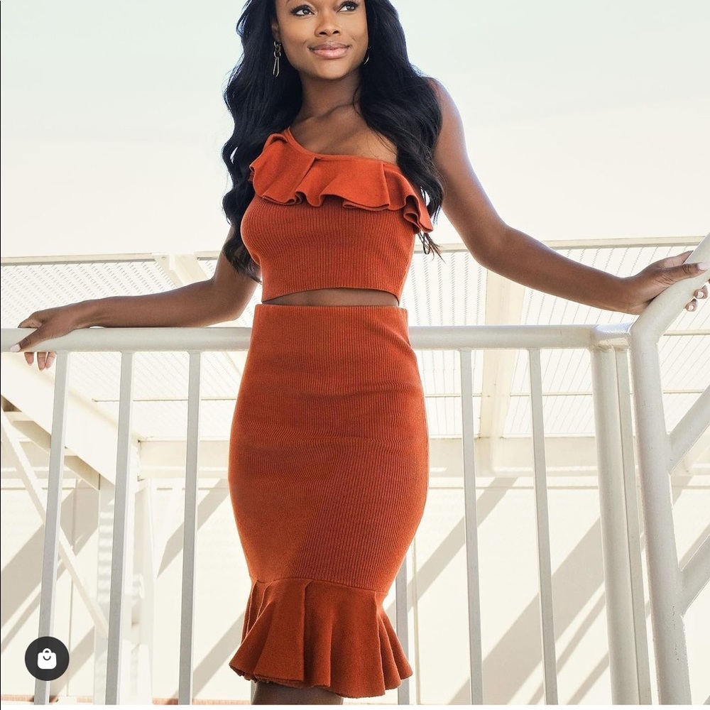 High Waisted Ribbed Ruffle Sweater Skirt / XS